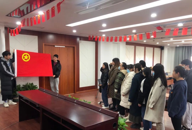 注目と賞賛 202207127